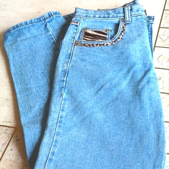Vintage denim jeans from store Cache.,size 4...animal print faux fur trim,unworn - Picture 2 of 16